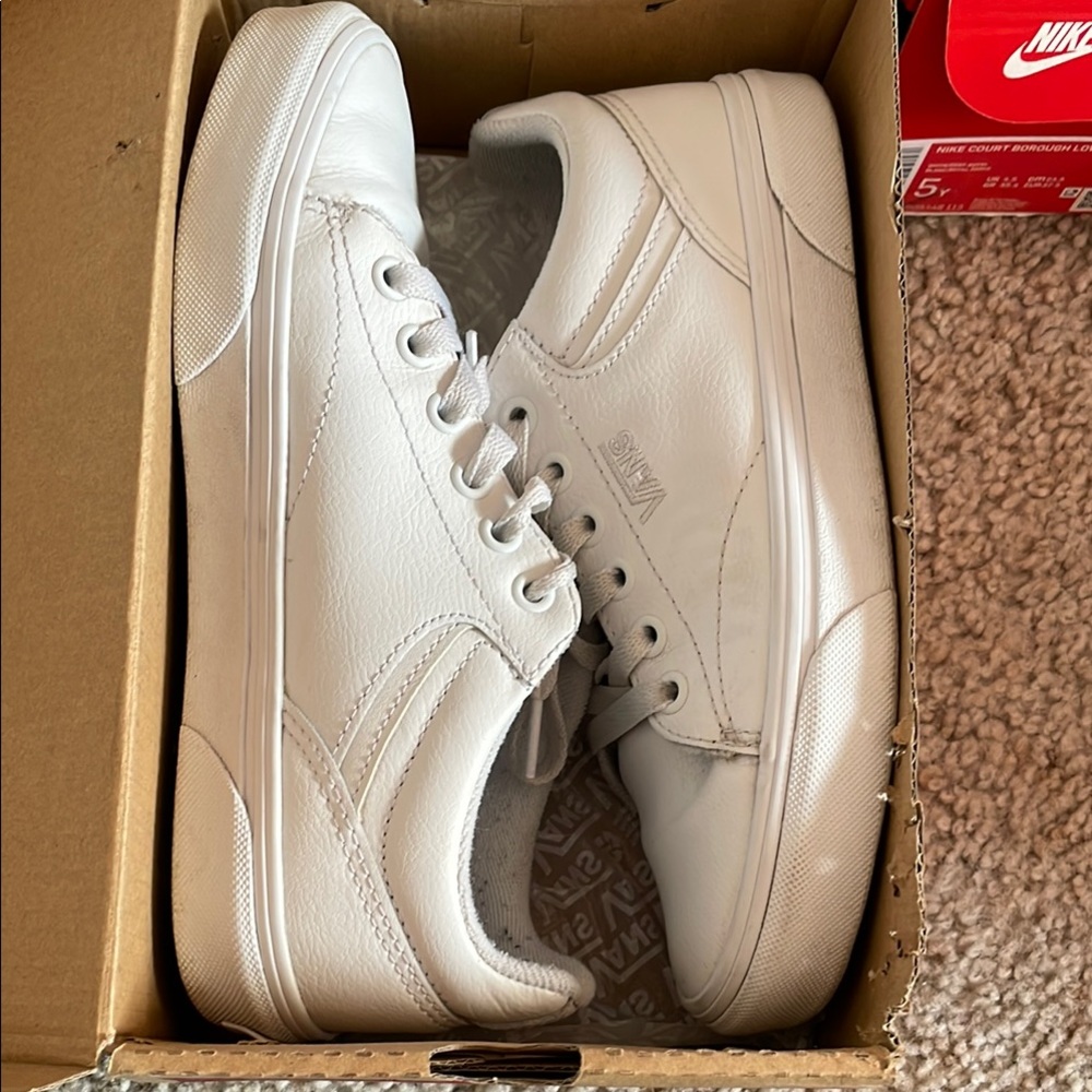 Vans women’s White Sneakers